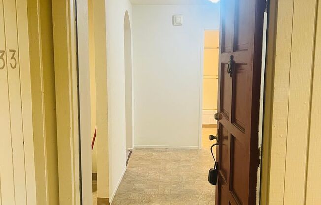 2 beds, 1 bath, $3,000, Unit Unit 133