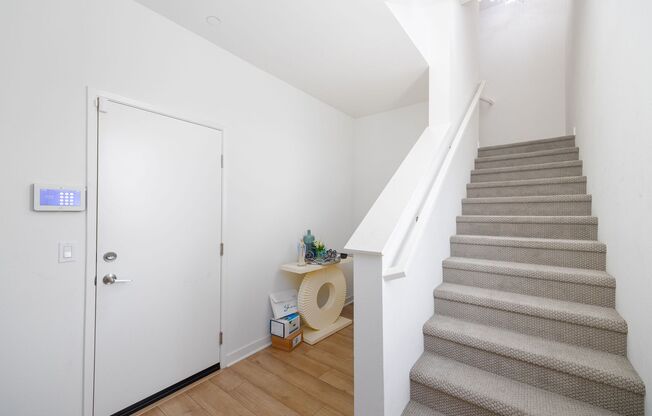 Modern 3-Story Townhouse in Agualuna!
