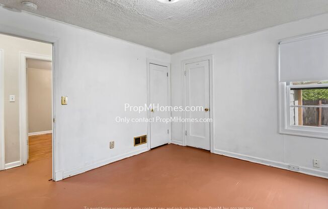 2 beds, 1 bath, $2,099