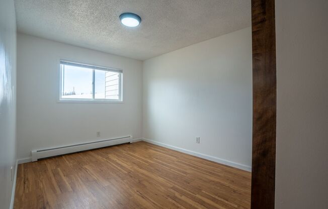 2 beds, 1 bath, 715 sqft, $950, Unit F304