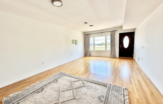 481 FATHER CAPODANNO BLVD N