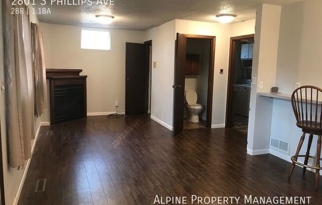 2 beds, 1.5 baths, 1,300 sqft, $1,195