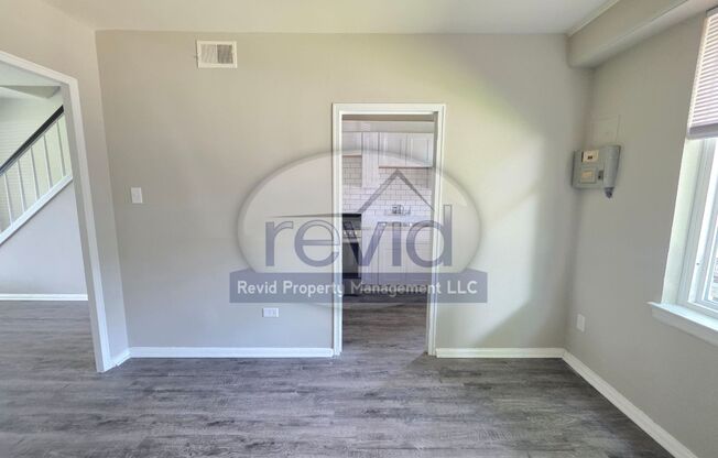 2 beds, 1 bath, 752 sqft, $995, Unit 1300-5