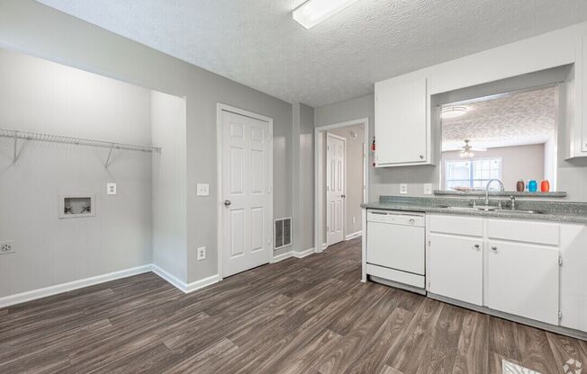 3 beds, 1.5 baths, 1,200 sqft, $1,700, Unit 11