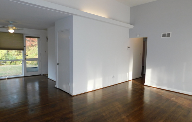 Quaint Rambler In Prime North Bethesda Location!
