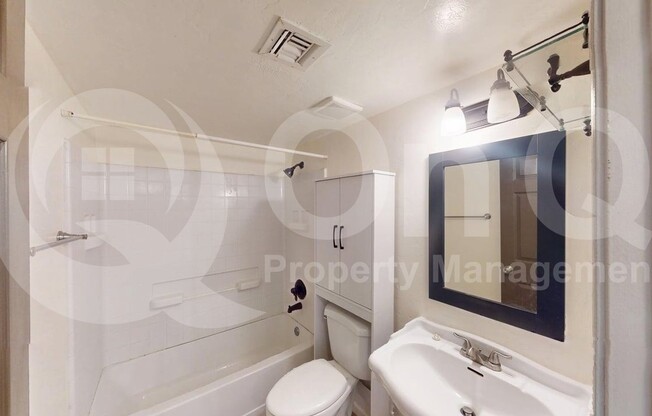 1 bed, 1 bath, 560 sqft, $949, Unit 232