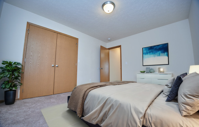 1 bed, 1 bath, 747 sqft, $1,045, Unit 19CW4