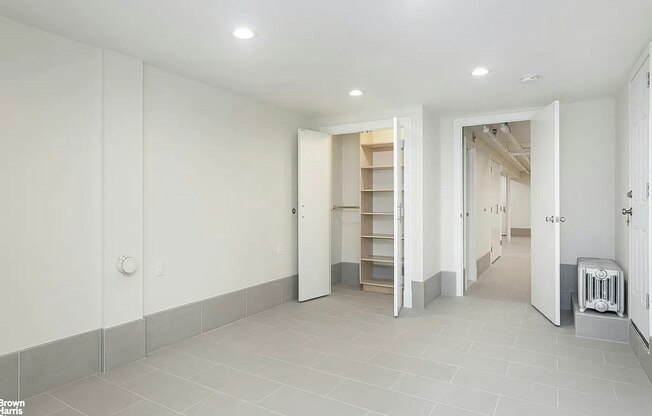 496 9 ST