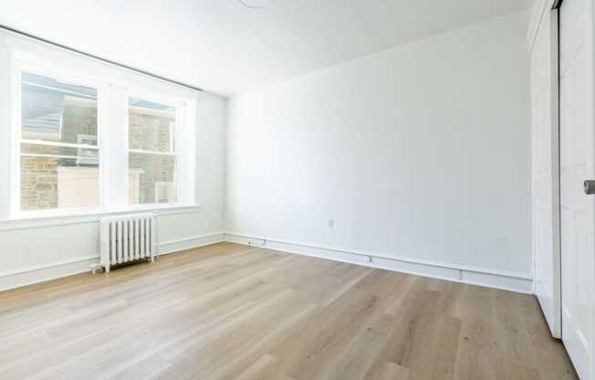 2215 N 51 ST