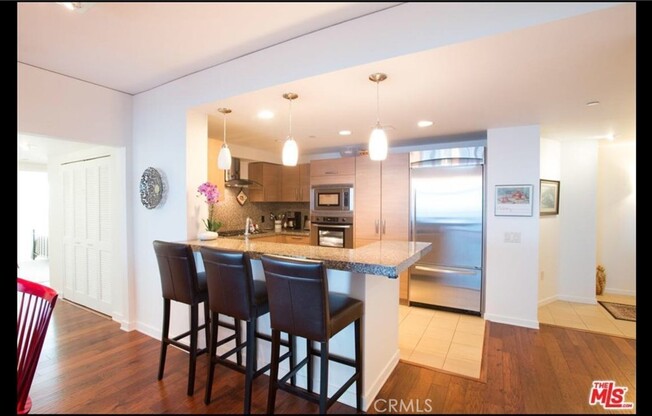 2 beds, 2 baths, 1,602 sqft, $7,200, Unit 1605