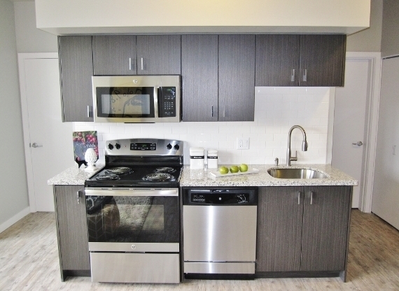 1 bed, 1 bath, $1,425, Unit 406