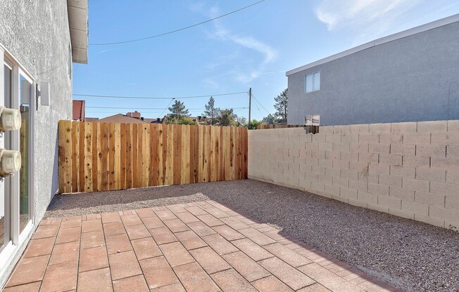 471 Jefferson Blvd
