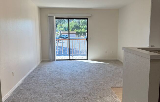 $400 off first months rent!! And 1 bed 1 ba available now!