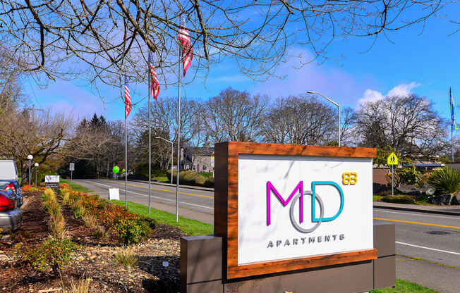 Lakewood Apartments - MOD 83 Apartments - Signage