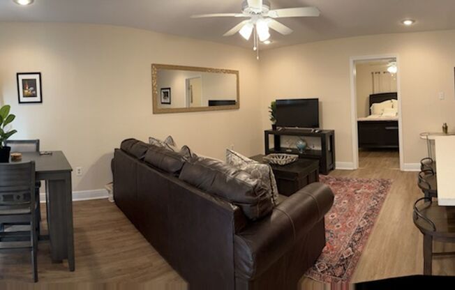 3921 Prytania