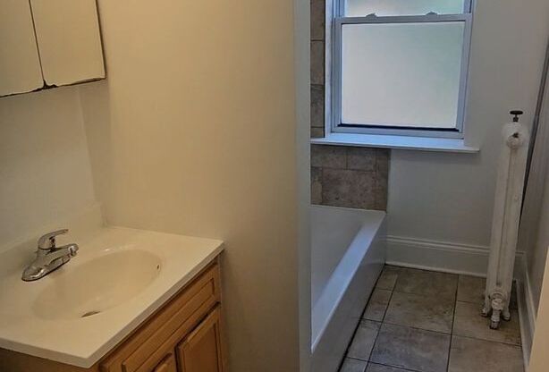 2 beds, 1 bath, 785 sqft, $2,495, Unit 1509-13-2S