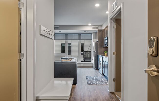 1 bed, 1 bath, 553 sqft, $1,550, Unit 303