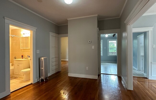 3 beds, 1 bath, 1,450 sqft, $2,950, Unit 2