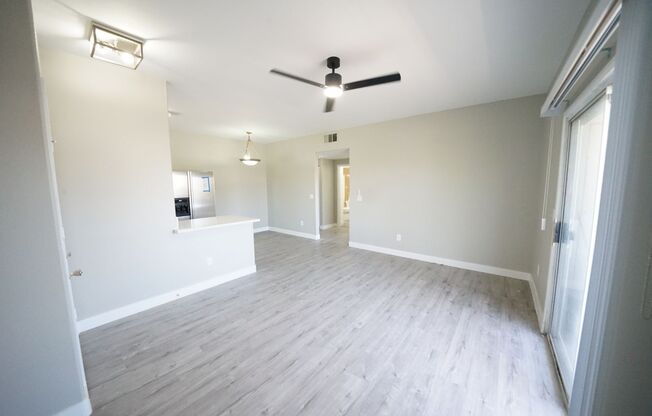 2 beds, 2 baths, $1,395, Unit Building 7 -Clark County-