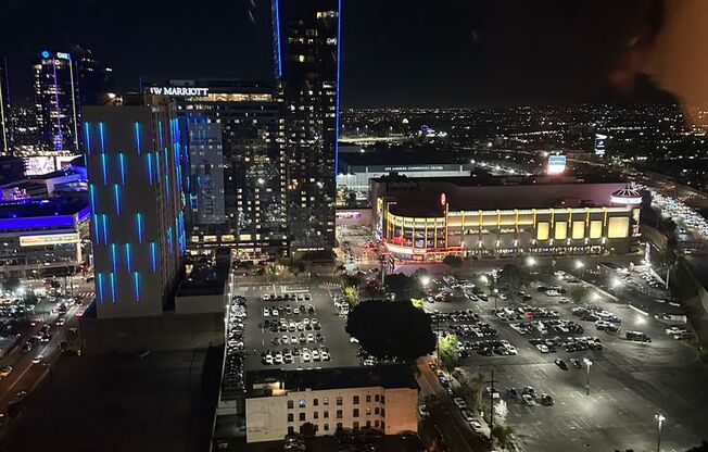 1 bed, 1 bath, 730 sqft, $3,000, Unit 889 Francisco St, UNIT 2402