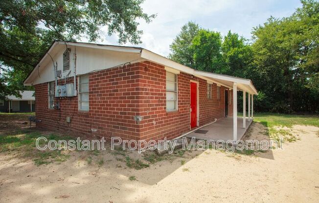 743 WOODARD AVE