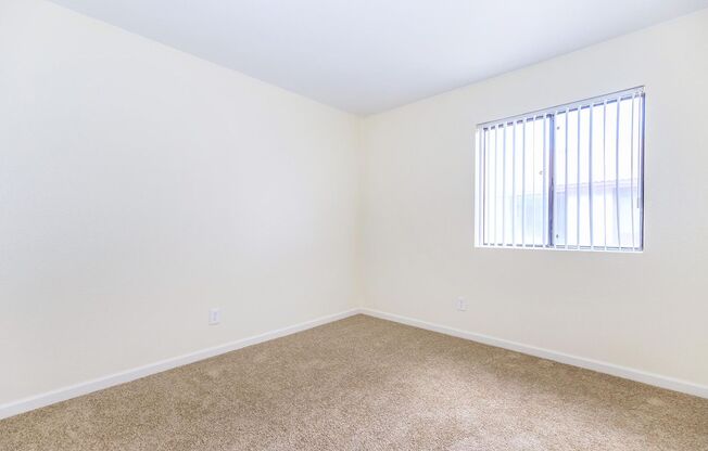 2 beds, 1 bath, 760 sqft, $1,210, Unit 2126