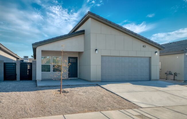 *NO HOA* NO CARPET* MOVE-IN READY 3-BEDROOM SINGLE STORY HOME!
