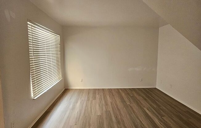 1715 E. Pepper Circle