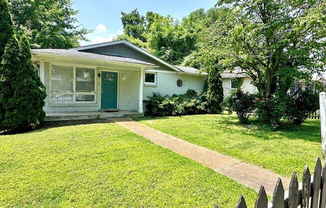 Cleveland Park Renovation!  Walking Distance to Everything! Jetted Shower - Fully Fenced - Garage - Storage - Pets Ok!