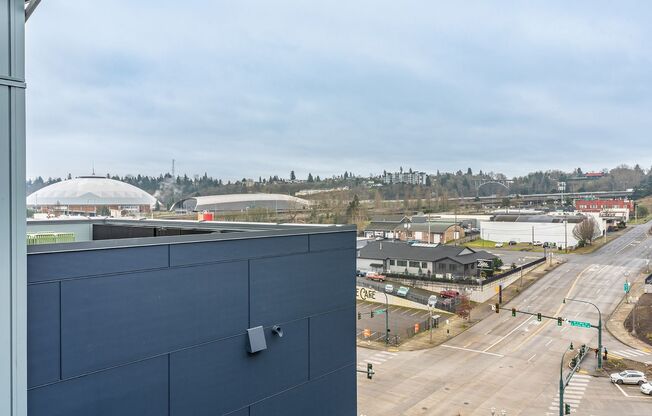 2 beds, 1 bath, 641 sqft, $1,875, Unit 817