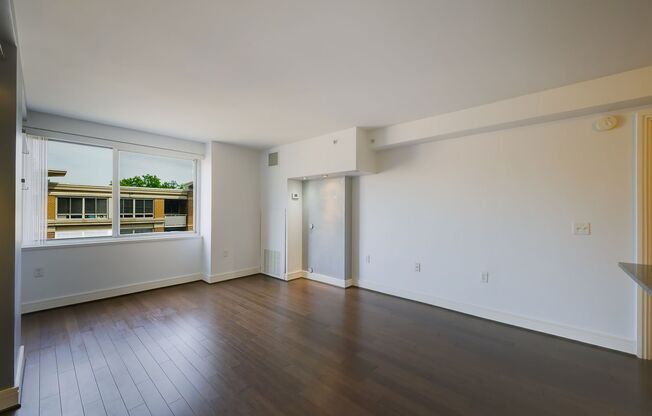 1 bed, 1 bath, $2,100, Unit # #N 518