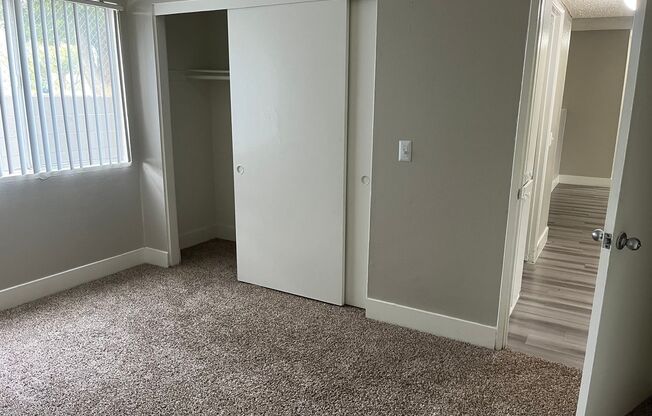 2 beds, 1 bath, 896 sqft, $2,195, Unit 107