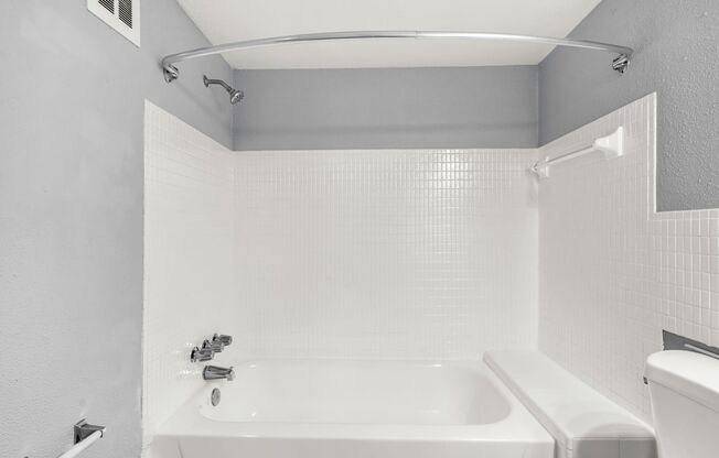 1 bed, 1 bath, 705 sqft, $1,395, Unit 106
