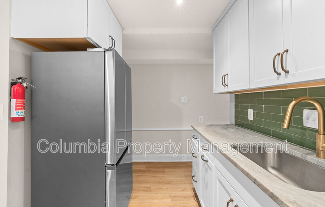 1 bed, 1 bath, 878 sqft, $2,795