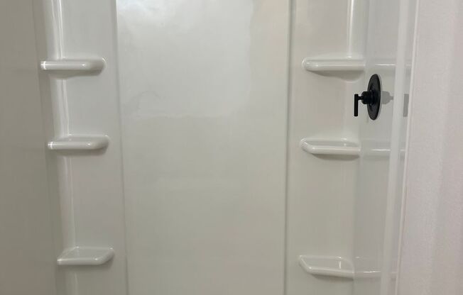 2 beds, 2 baths, $1,700