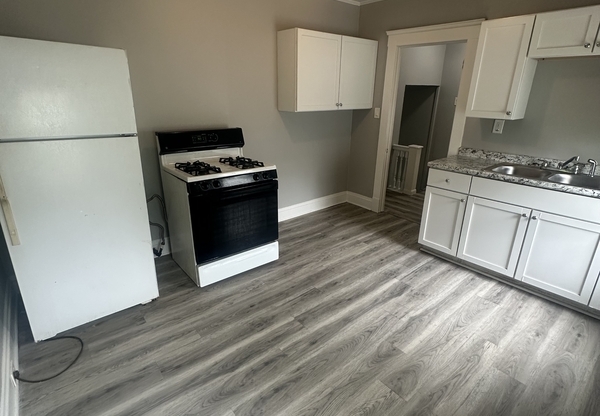 3295 W 54 ST