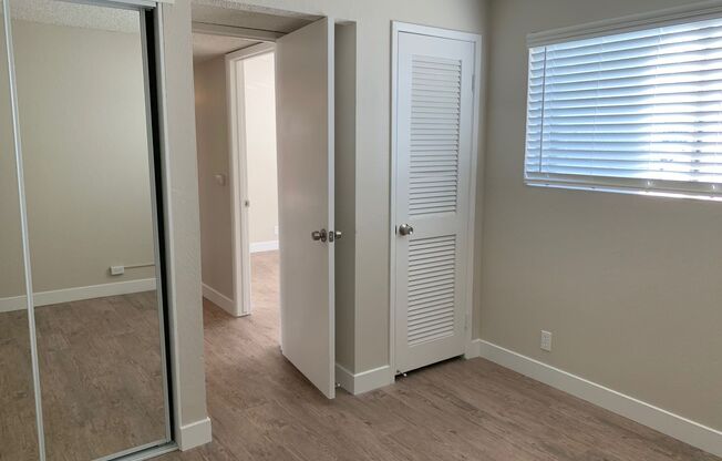 3 beds, 2 baths, 1,300 sqft, $2,295, Unit 21