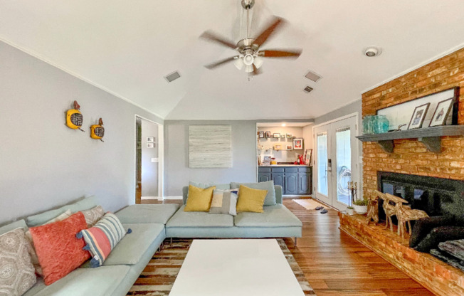 3008 OSCEOLA DR