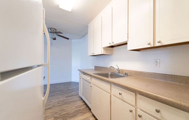 1 bed, 1 bath, 675 sqft, $1,800, Unit 210