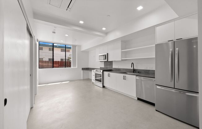 1 bed, 2 baths, 611 sqft, $2,695, Unit Unit 1