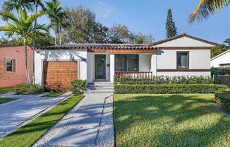 2601 SW 26 LN