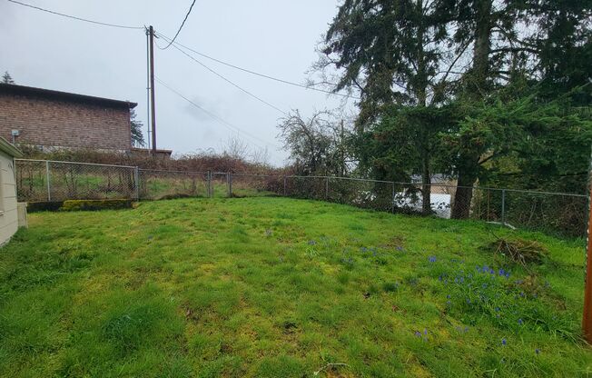Charming 2 bedroom close to town