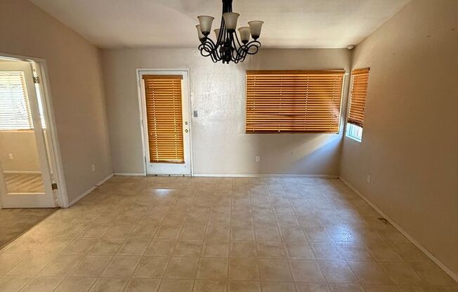 Charming 4-Bedroom Home in Emerald Estates