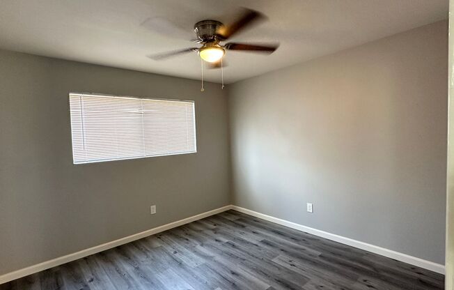 3 beds, 1 bath, 842 sqft, $2,295