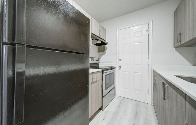 Studio, 1 bath, 428 sqft, $1,650