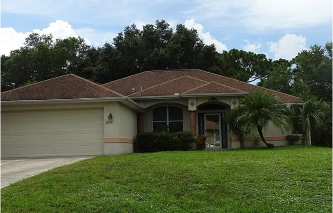 $1,695 ** 3 Bed / 2 Bath * Single Family Home