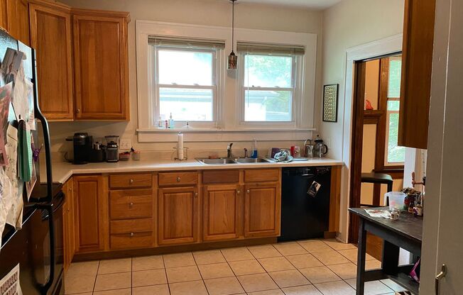 4BR/1BA in East Campus - Avail 8/1/24 - $1,800/mo.