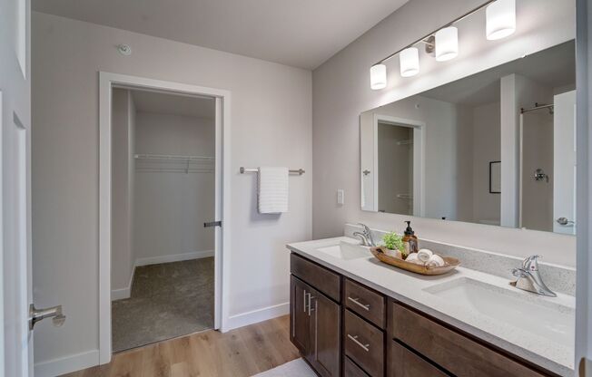 3 beds, 2.5 baths, 1,480 sqft, $3,140, Unit 2667-101