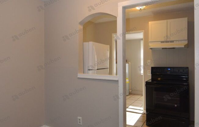 2 beds, 1 bath, $1,000