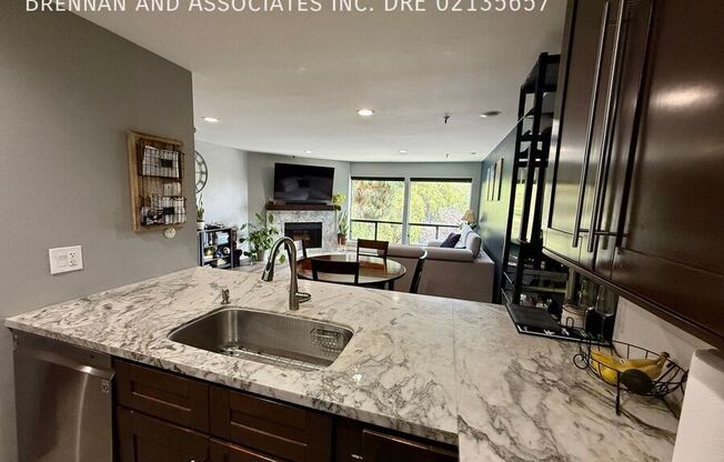 1640 10 AVE